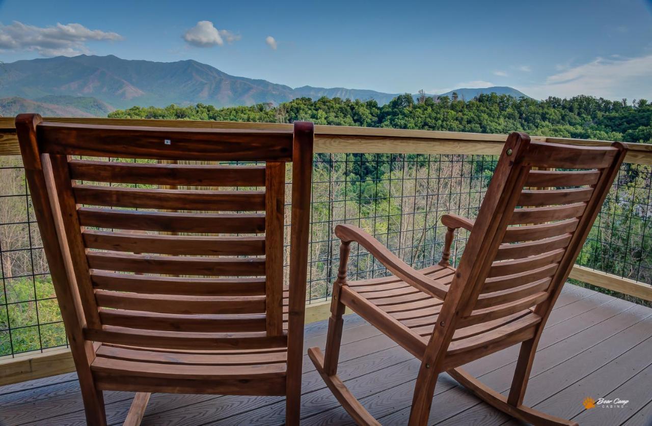 Majestic View Lodge, Amazing Views, Hot Tub, 1089 Free Tickets Each Paid Day, Dollywood And More Gatlinburg Eksteriør billede