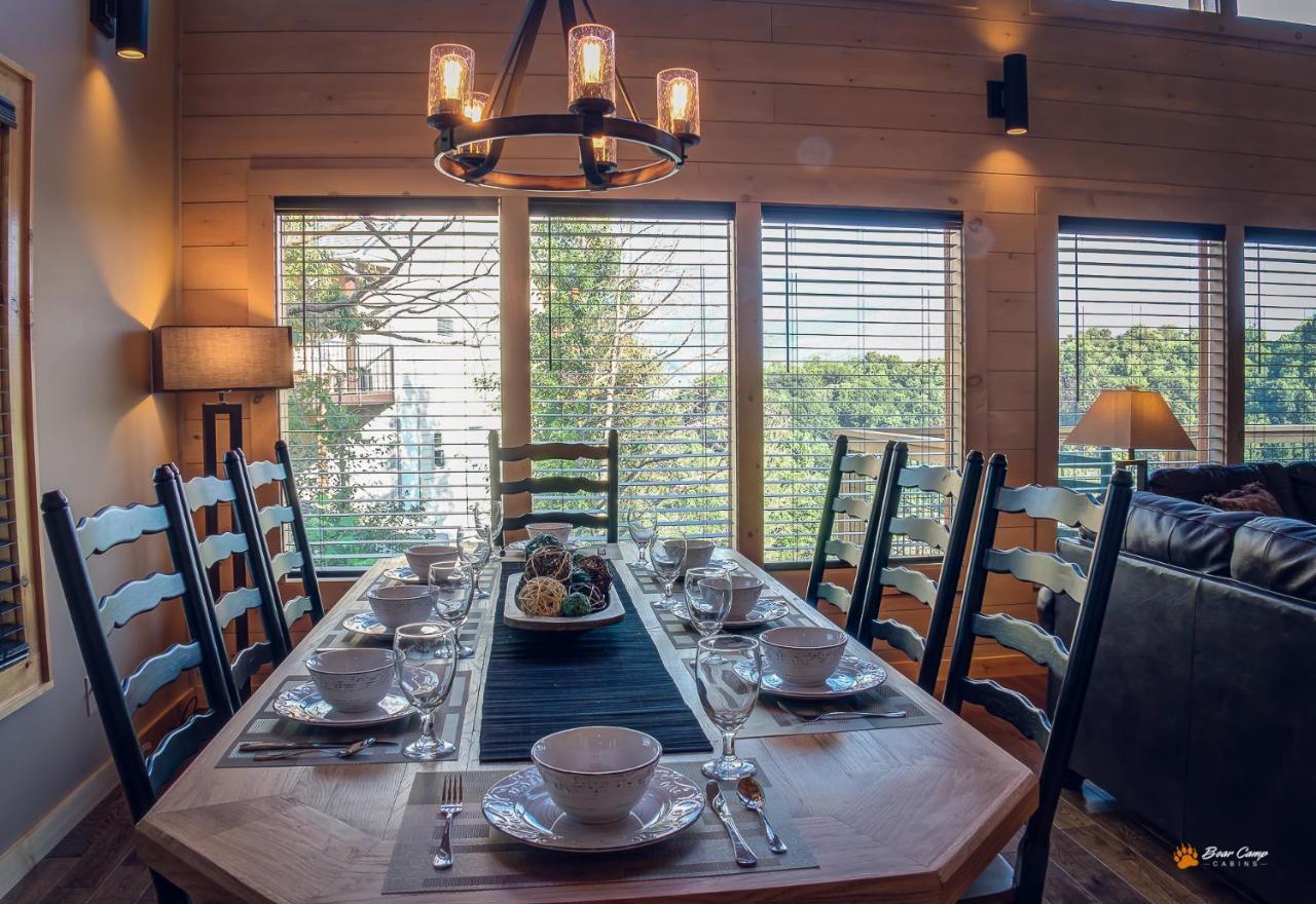 Majestic View Lodge, Amazing Views, Hot Tub, 1089 Free Tickets Each Paid Day, Dollywood And More Gatlinburg Eksteriør billede