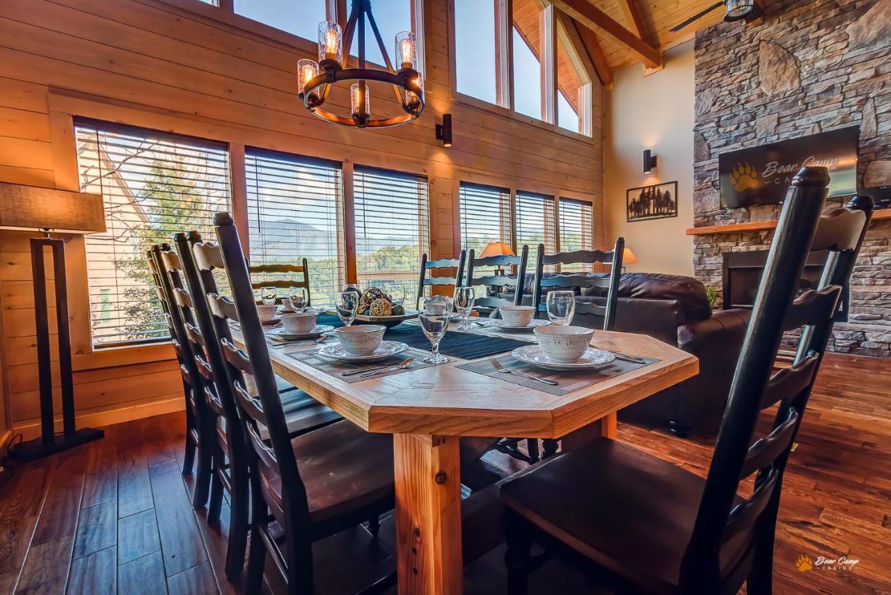 Majestic View Lodge, Amazing Views, Hot Tub, 1089 Free Tickets Each Paid Day, Dollywood And More Gatlinburg Eksteriør billede
