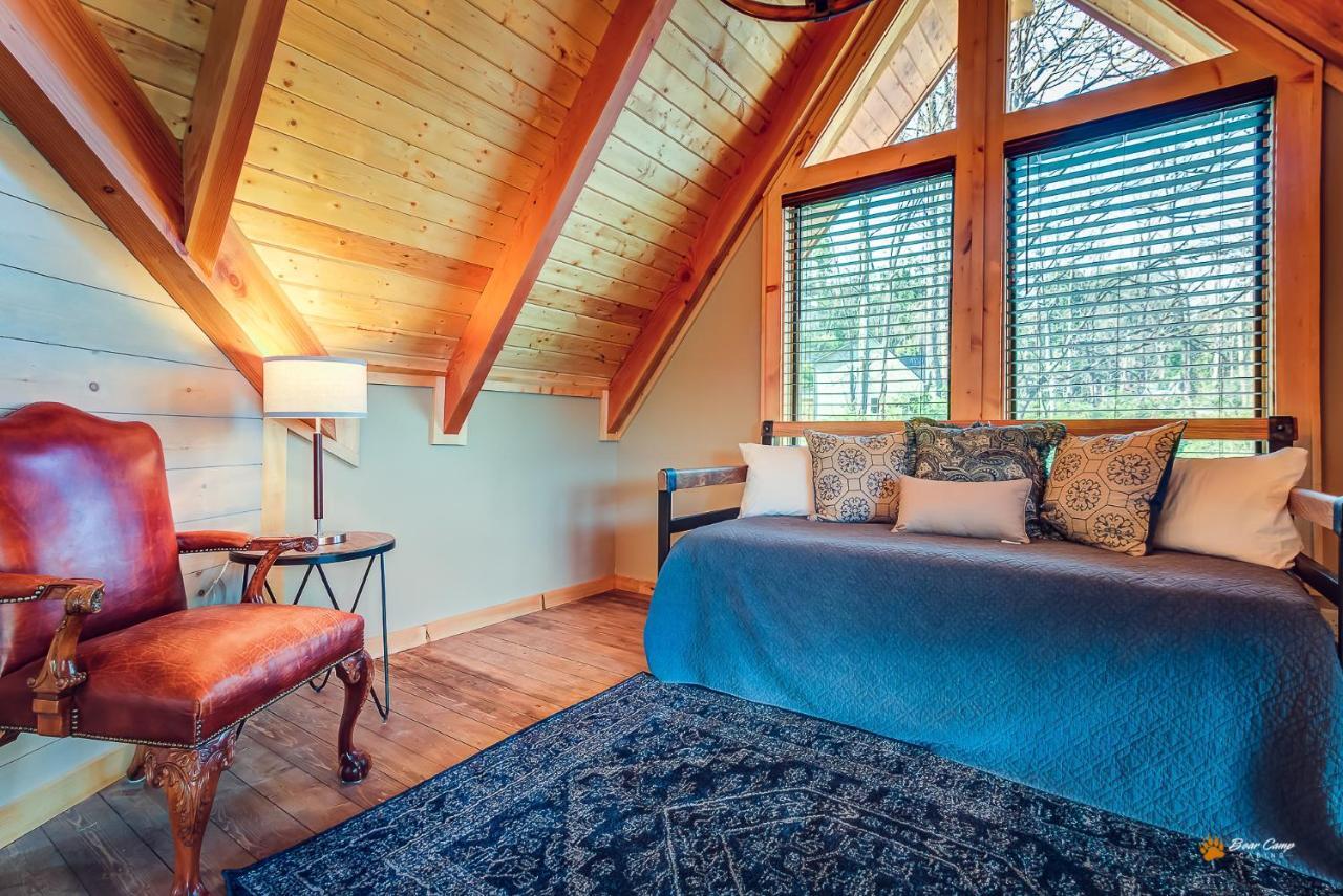 Majestic View Lodge, Amazing Views, Hot Tub, 1089 Free Tickets Each Paid Day, Dollywood And More Gatlinburg Eksteriør billede