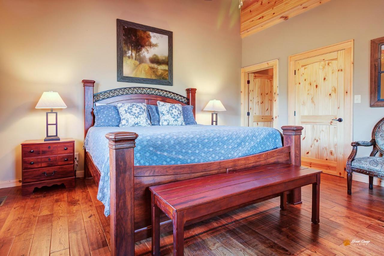 Majestic View Lodge, Amazing Views, Hot Tub, 1089 Free Tickets Each Paid Day, Dollywood And More Gatlinburg Eksteriør billede