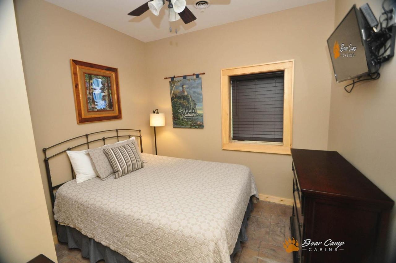 Majestic View Lodge, Amazing Views, Hot Tub, 1089 Free Tickets Each Paid Day, Dollywood And More Gatlinburg Eksteriør billede