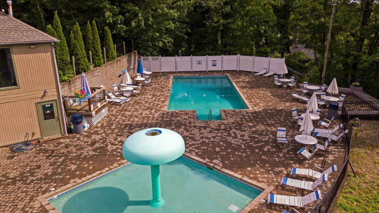 Majestic View Lodge, Amazing Views, Hot Tub, 1089 Free Tickets Each Paid Day, Dollywood And More Gatlinburg Eksteriør billede