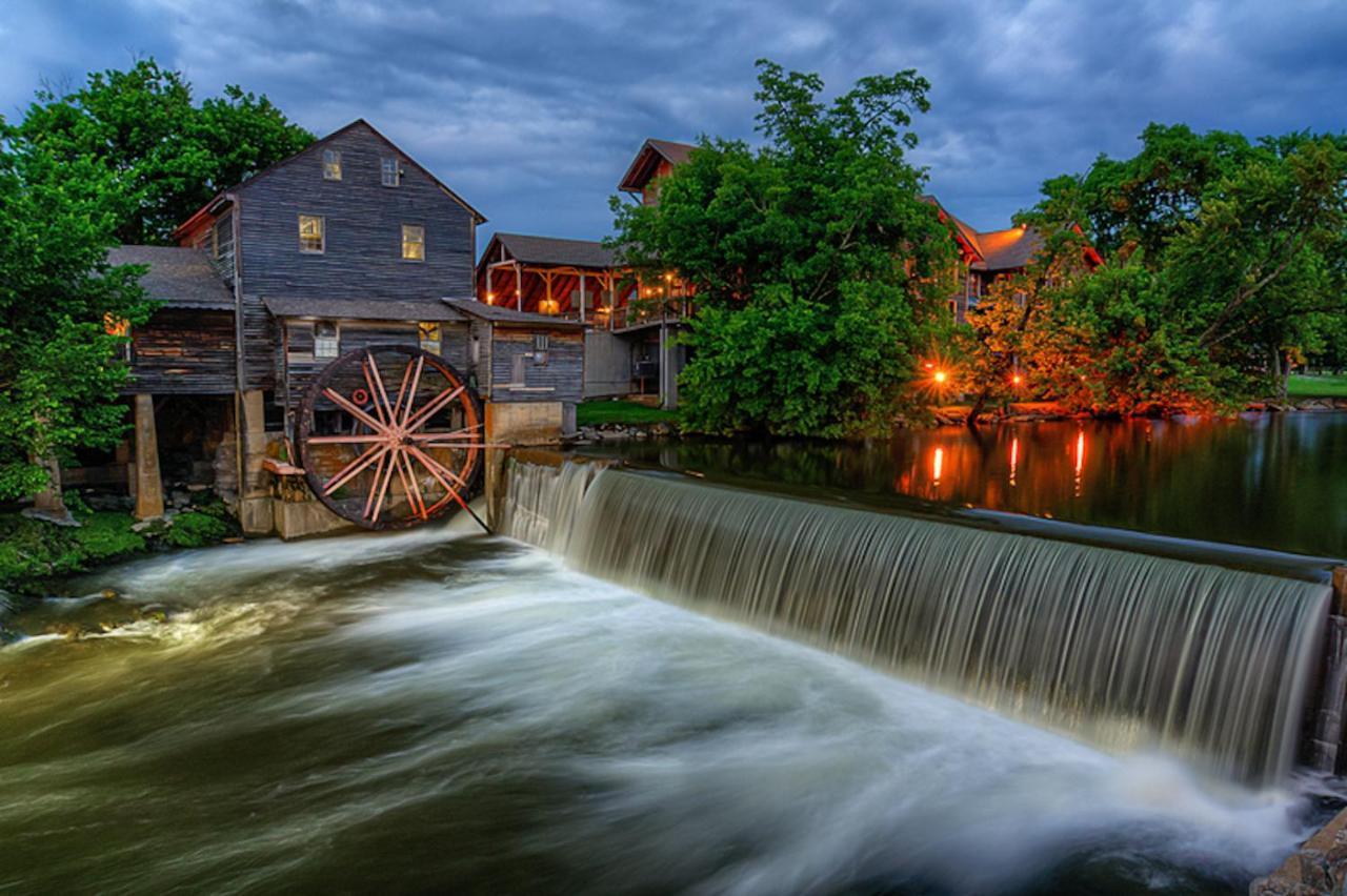 Majestic View Lodge, Amazing Views, Hot Tub, 1089 Free Tickets Each Paid Day, Dollywood And More Gatlinburg Eksteriør billede